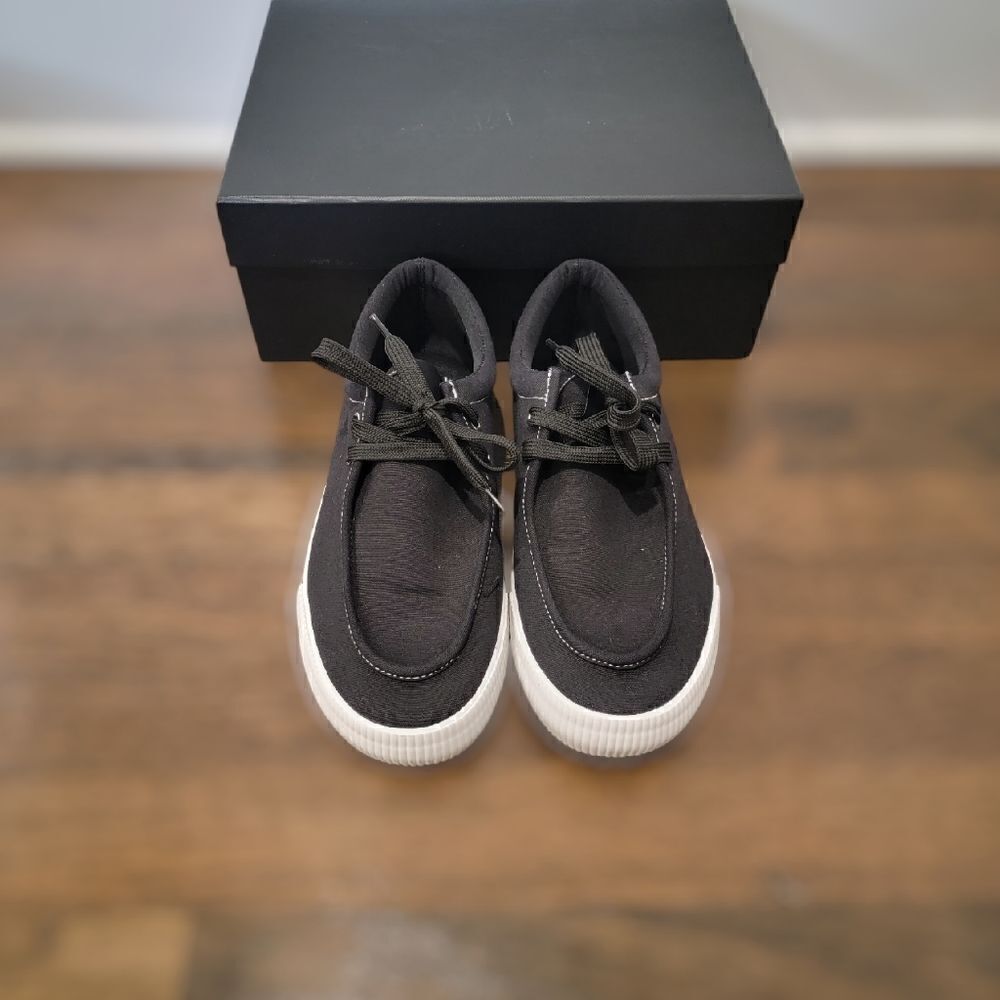 New STEVE Madden Black Size 6 converse style - Picture 4 of 7